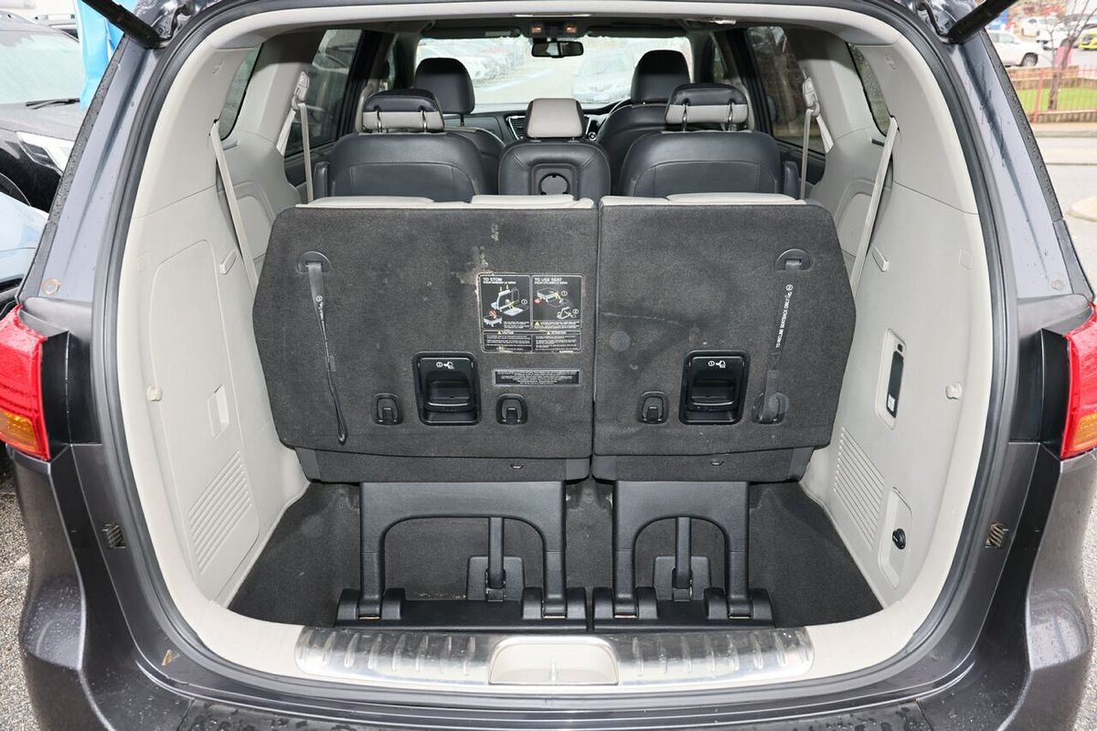 2018 Kia Carnival Platinum YP