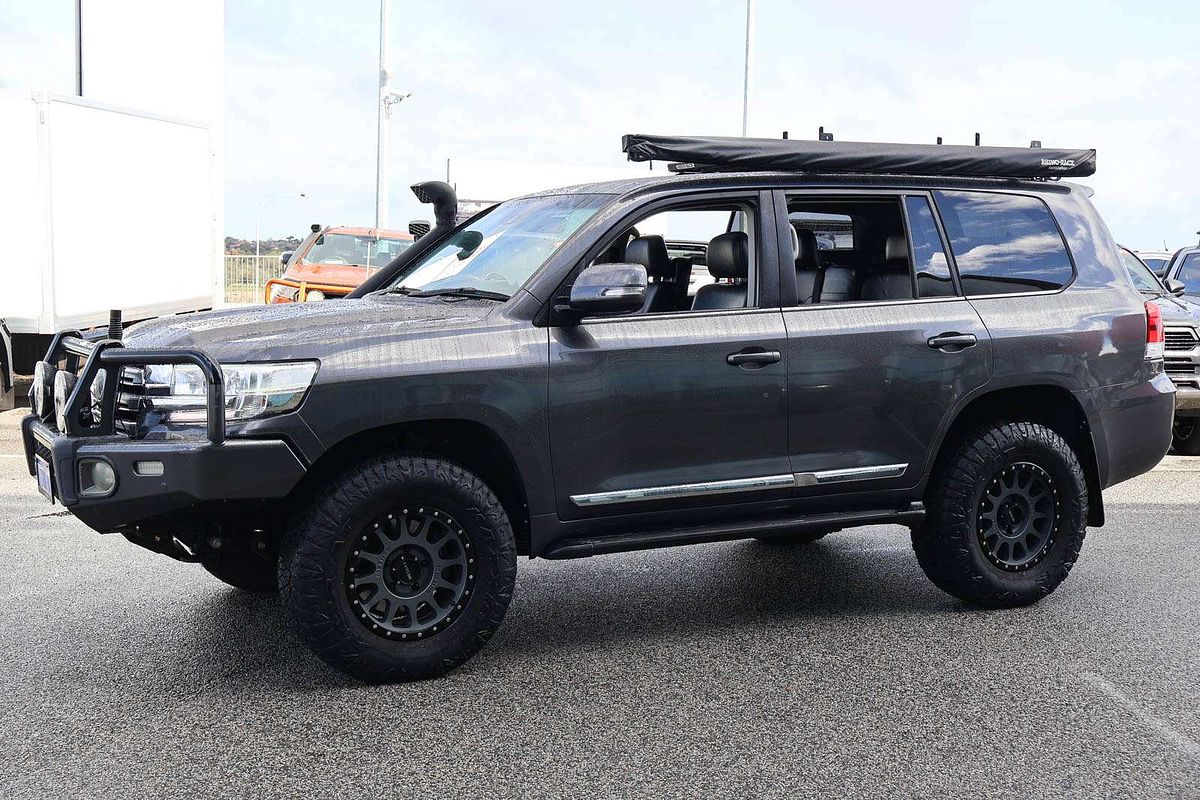 2016 Toyota Landcruiser Sahara VDJ200R