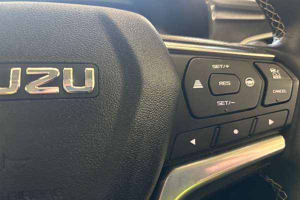 2023 Isuzu D-MAX LS-U+