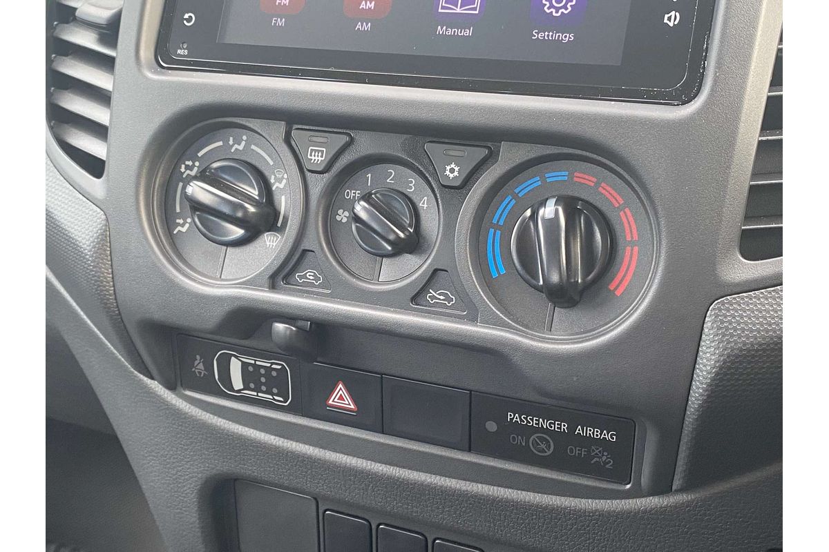 2024 Mitsubishi Triton GLX MR 4X4