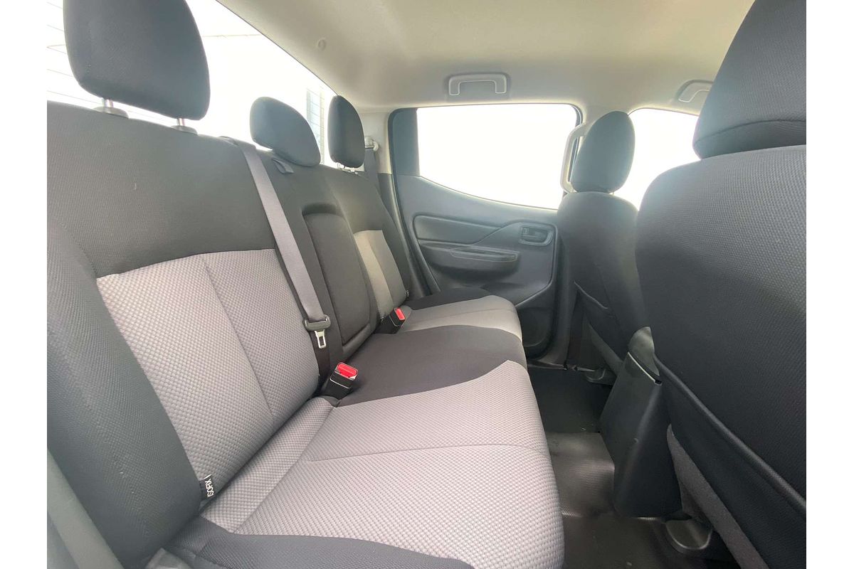 2024 Mitsubishi Triton GLX MR 4X4