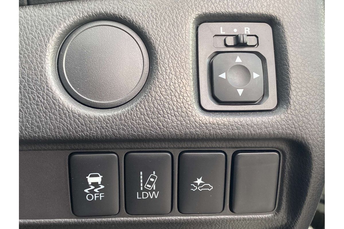 2024 Mitsubishi Triton GLX MR 4X4