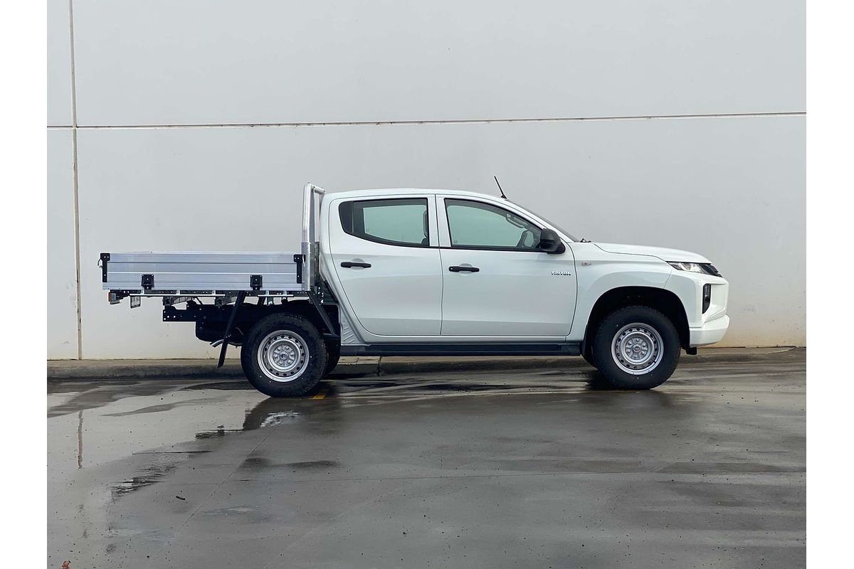 2024 Mitsubishi Triton GLX MR 4X4
