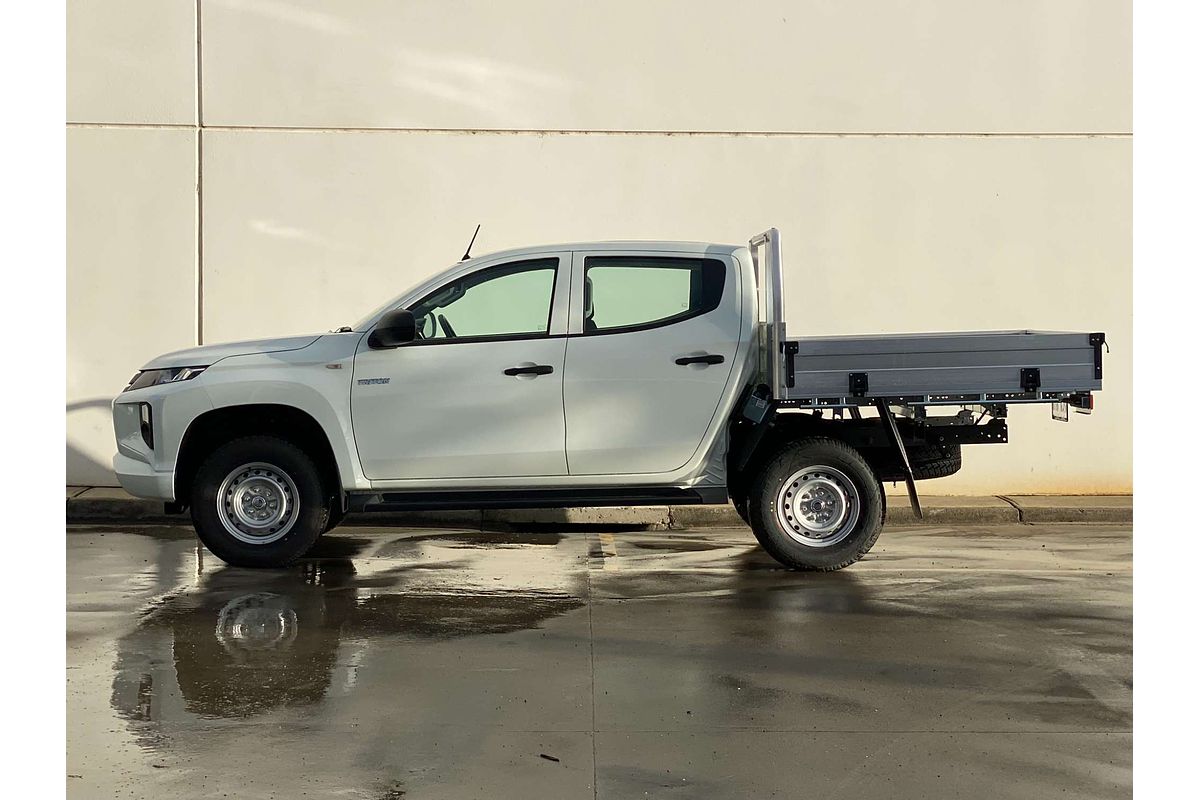 2024 Mitsubishi Triton GLX MR 4X4