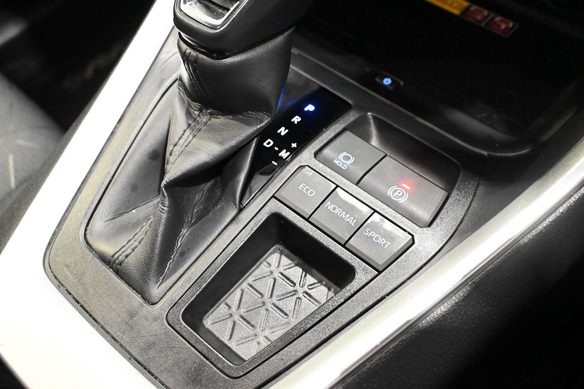 2022 Toyota RAV4 GXL MXAA52R