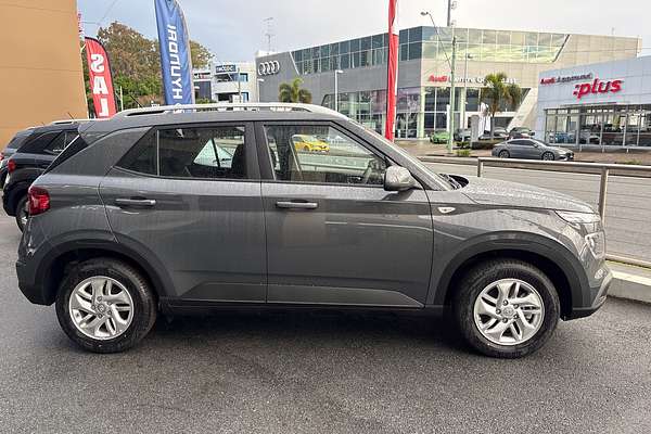 2025 Hyundai Venue  QX.V5