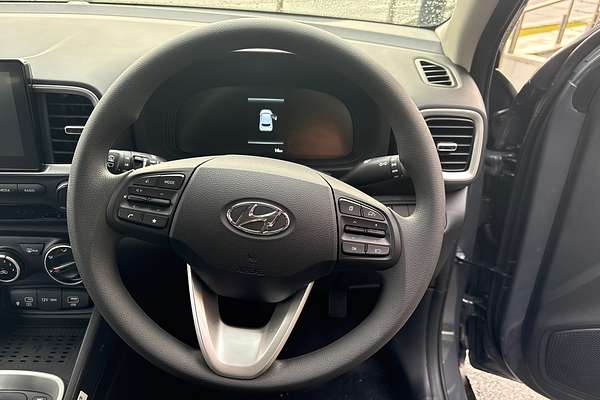 2025 Hyundai Venue  QX.V5