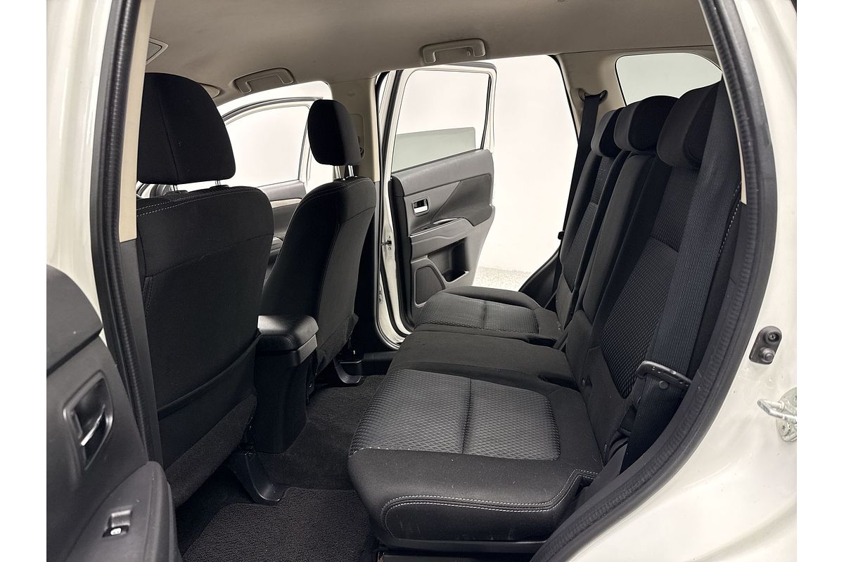 2016 Mitsubishi Outlander LS ZK