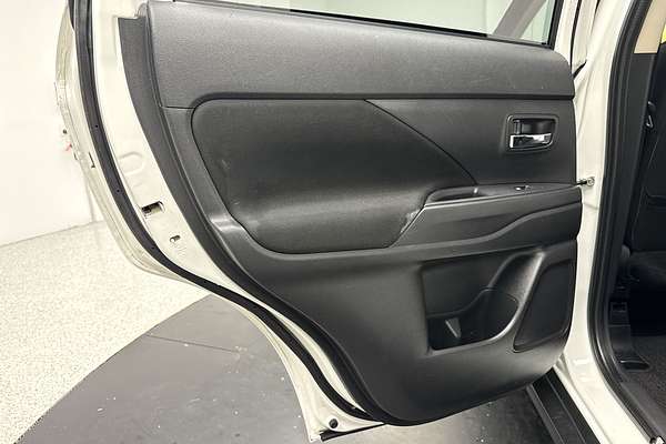 2016 Mitsubishi Outlander LS ZK