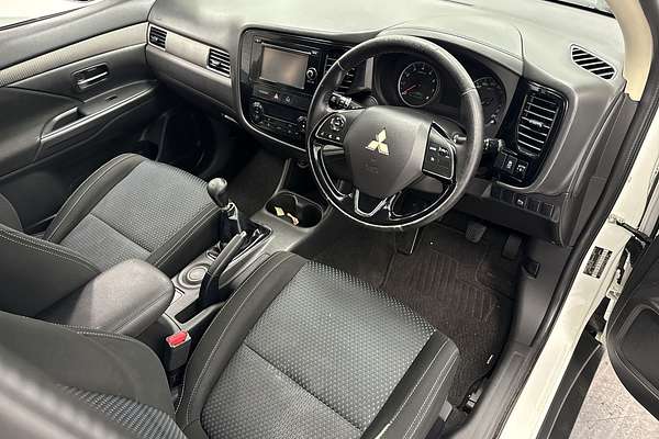 2016 Mitsubishi Outlander LS ZK