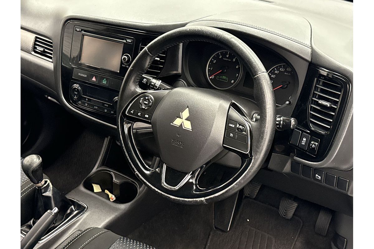 2016 Mitsubishi Outlander LS ZK