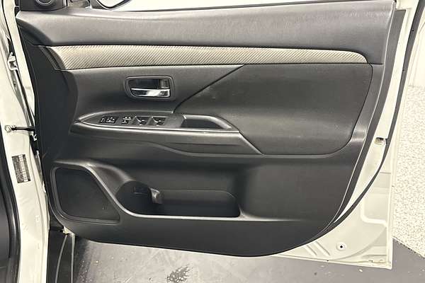 2016 Mitsubishi Outlander LS ZK