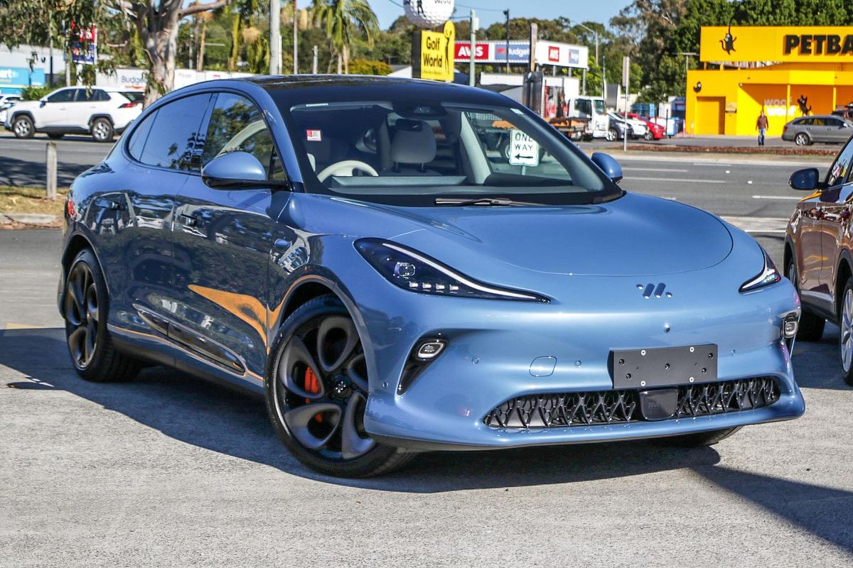 2025 MG IM6
