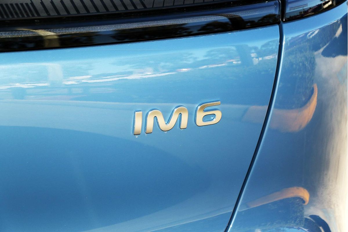 2025 MG IM6
