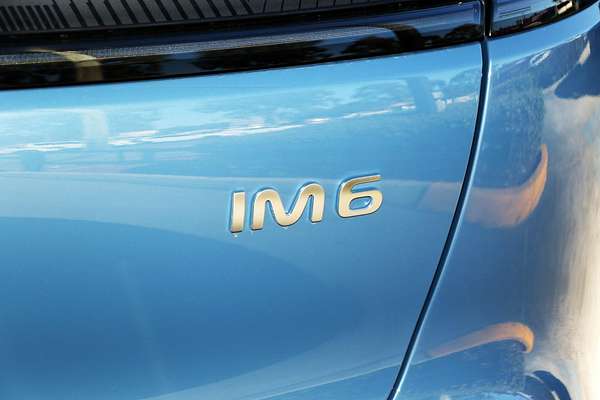 2025 MG IM6