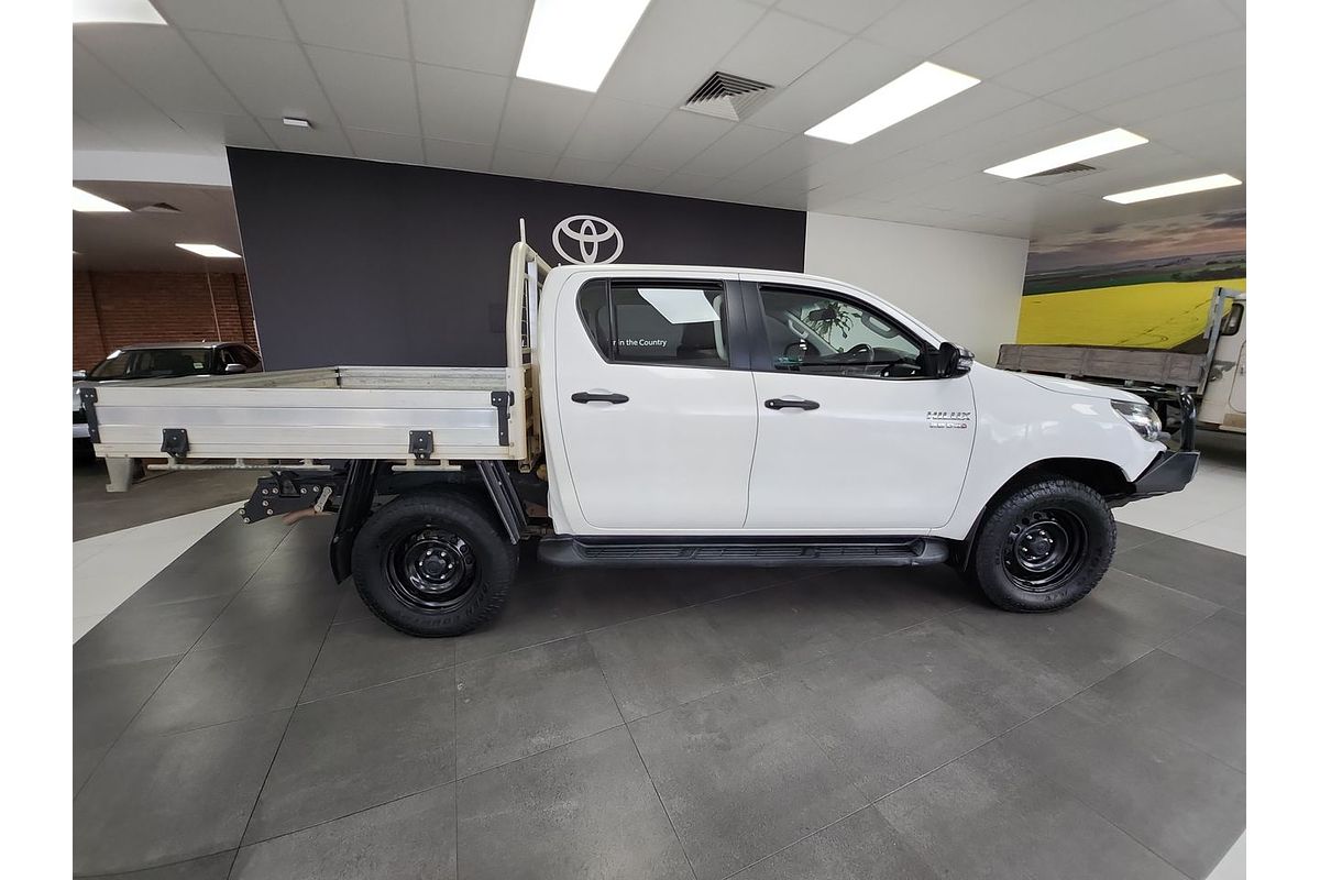 2017 Toyota Hilux SR GUN126R 4X4