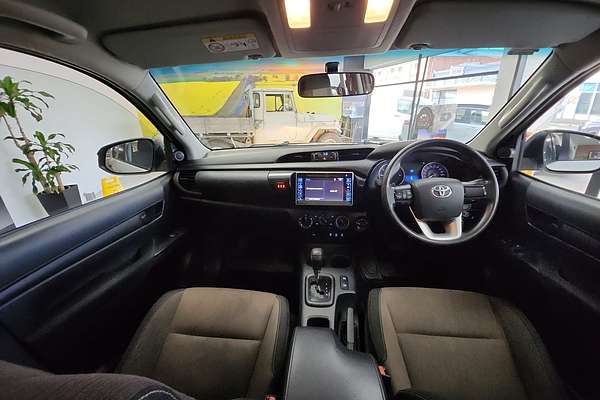 2017 Toyota Hilux SR GUN126R 4X4