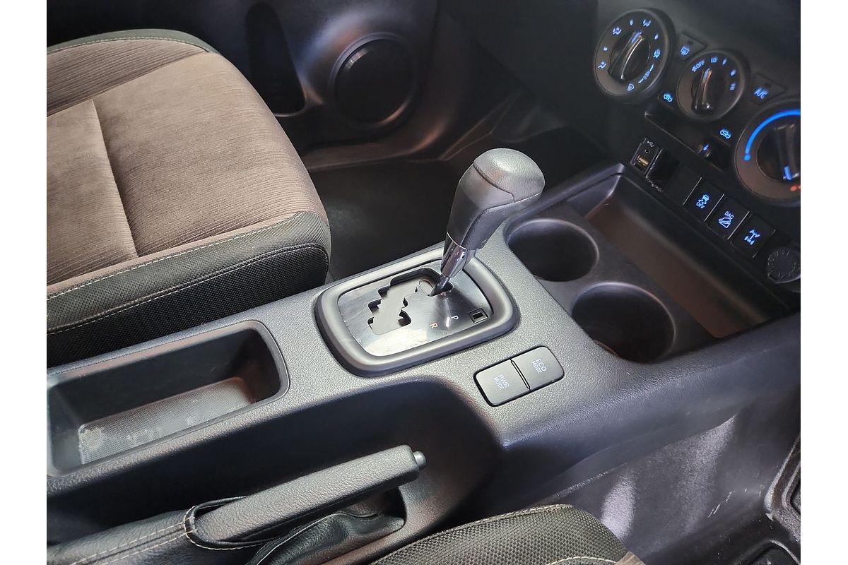 2017 Toyota Hilux SR GUN126R 4X4
