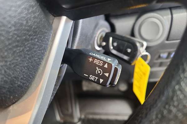 2017 Toyota Hilux SR GUN126R 4X4