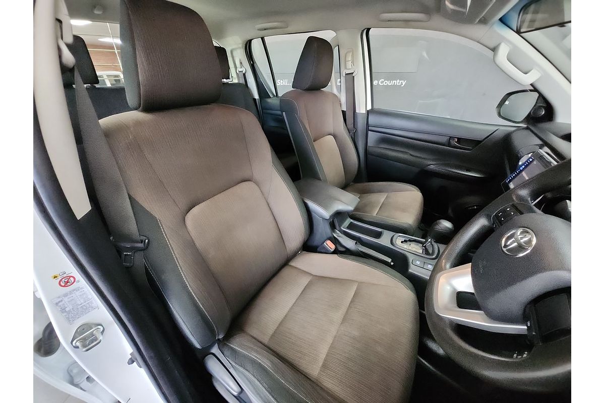 2017 Toyota Hilux SR GUN126R 4X4