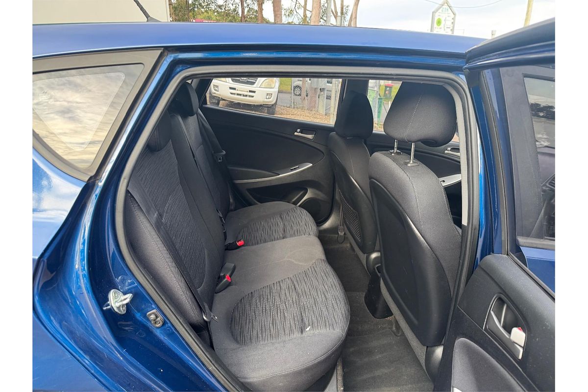 2015 Hyundai Accent Active RB2