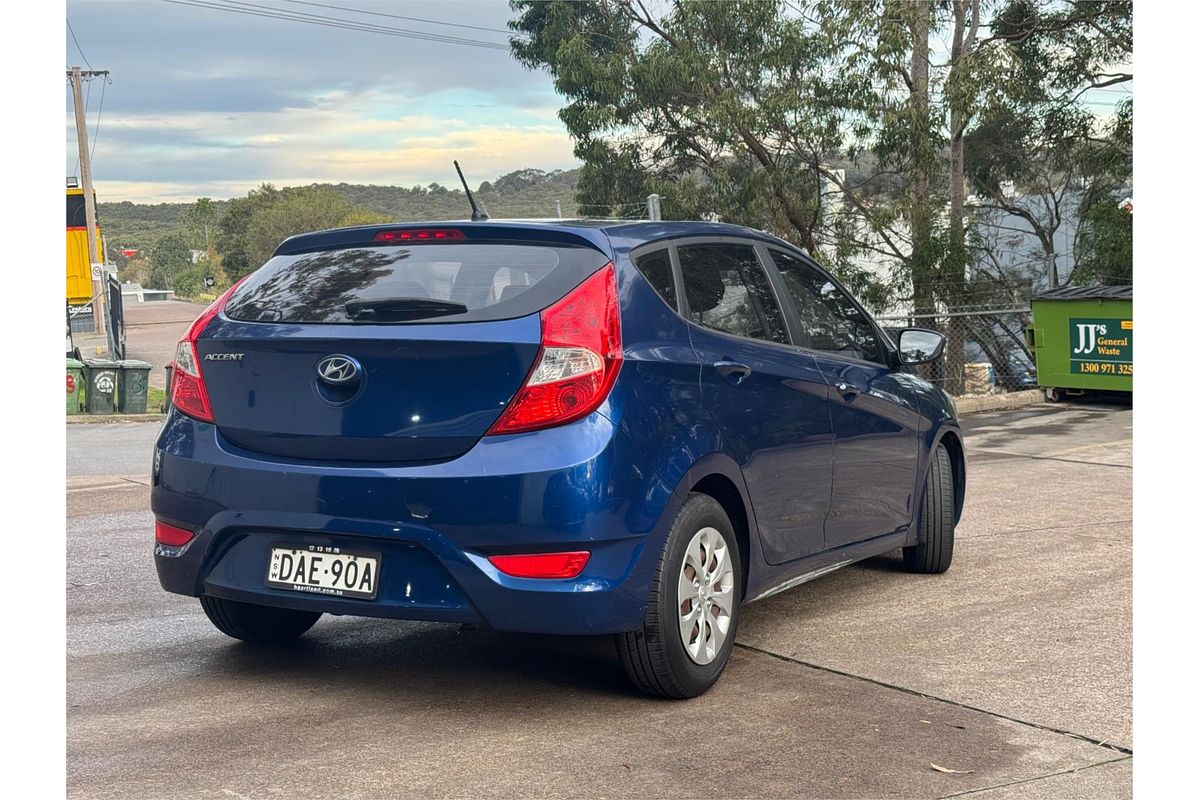2015 Hyundai Accent Active RB2