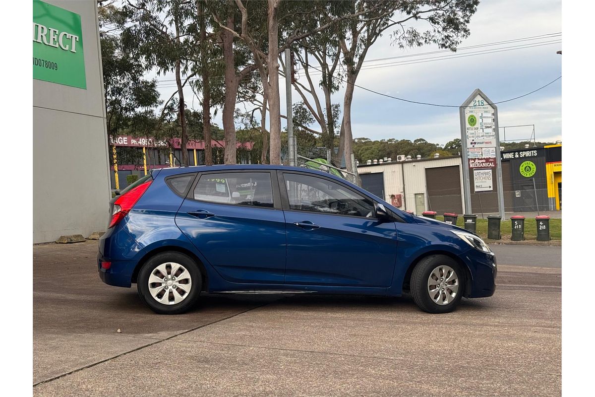 2015 Hyundai Accent Active RB2