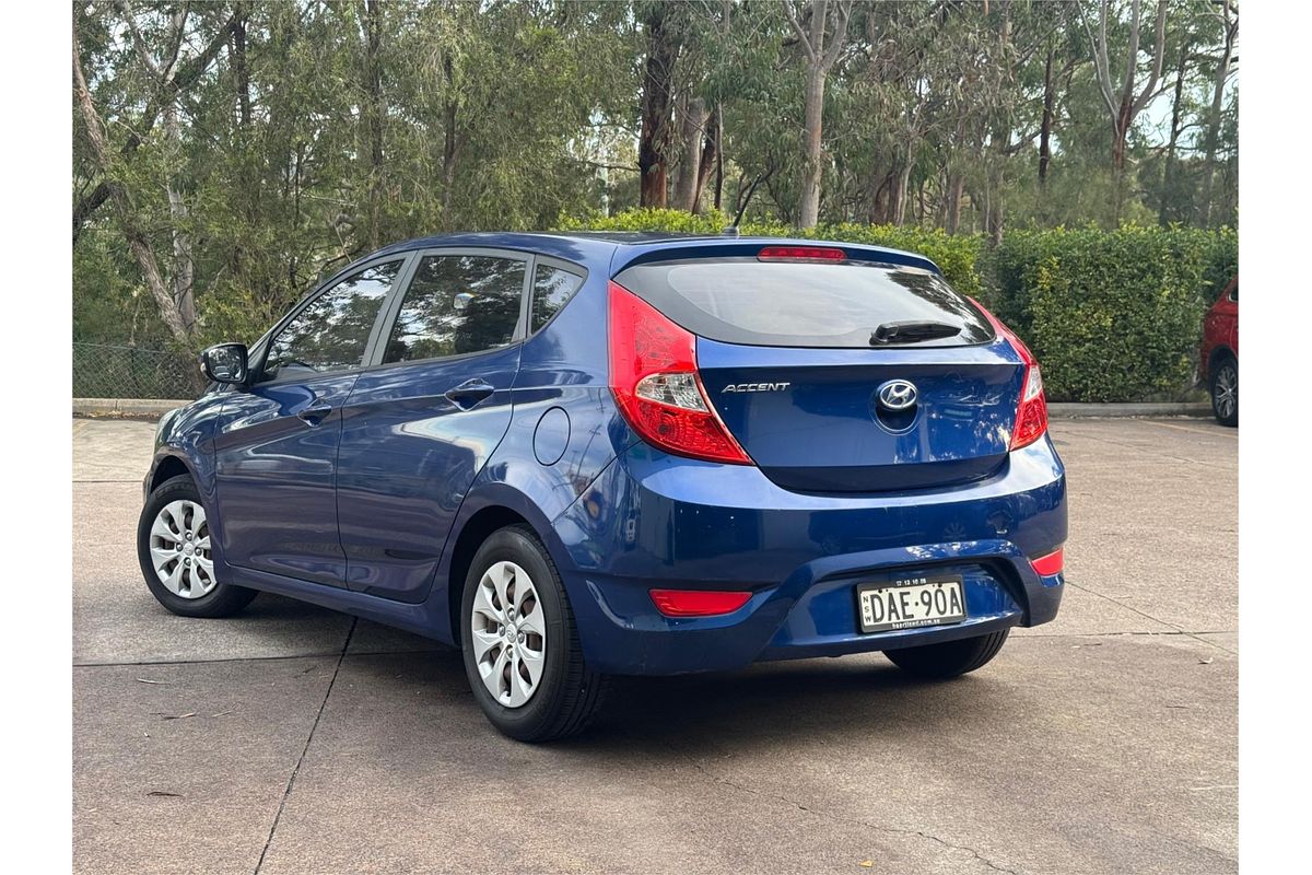 2015 Hyundai Accent Active RB2