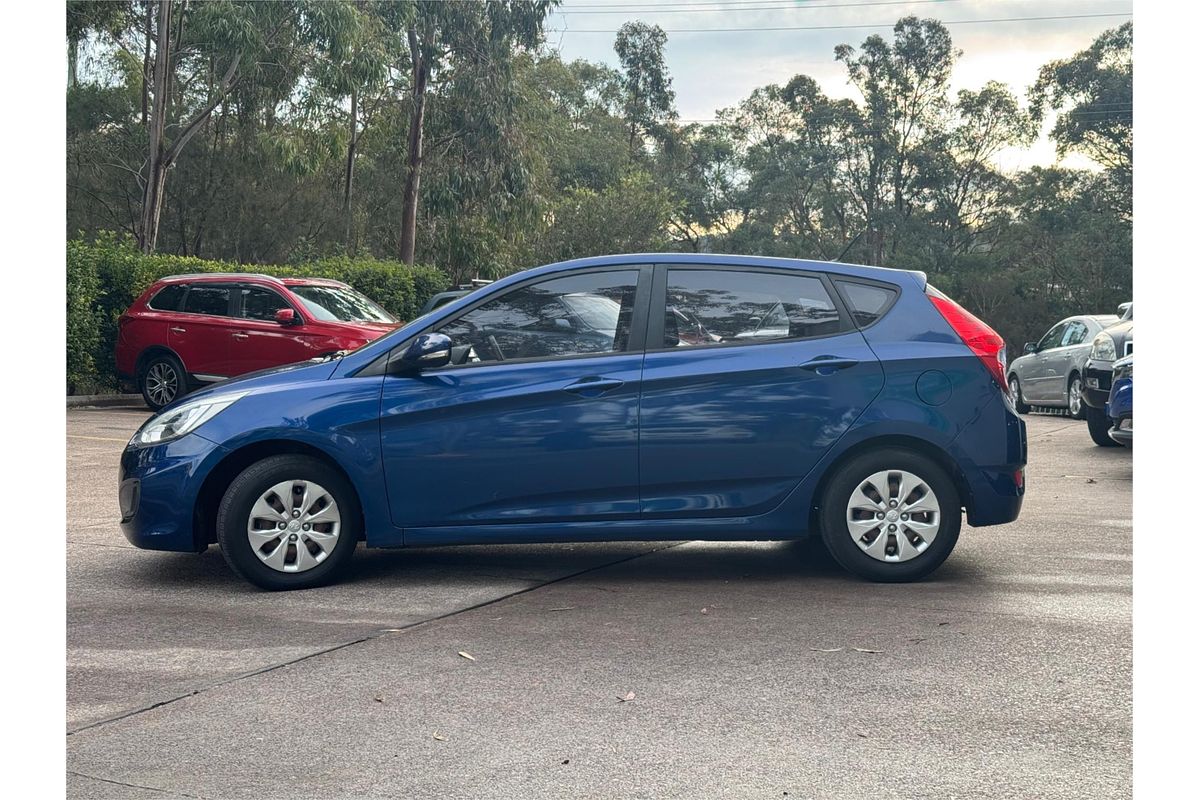 2015 Hyundai Accent Active RB2