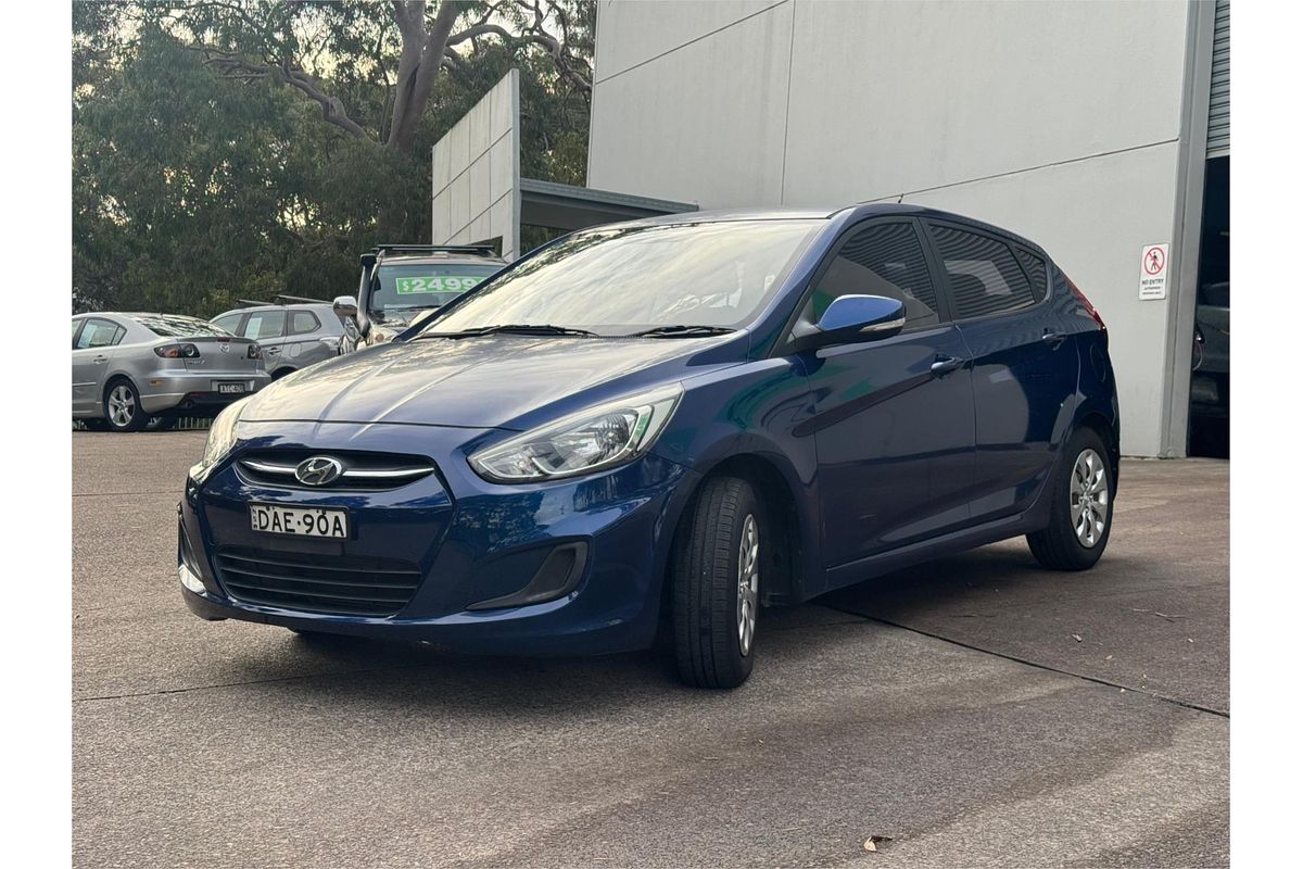 2015 Hyundai Accent Active RB2