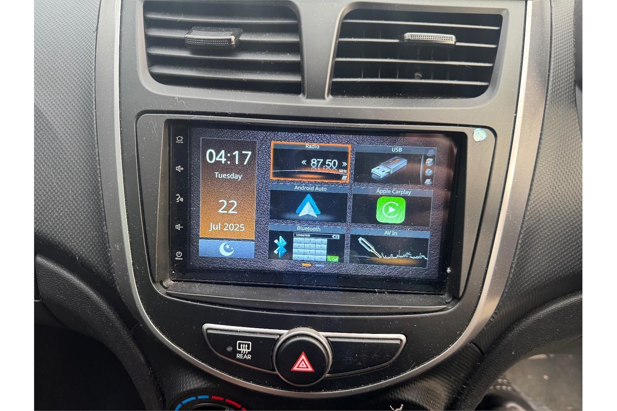 2015 Hyundai Accent Active RB2