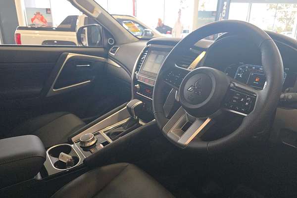 2025 Mitsubishi Pajero Sport Exceed QG