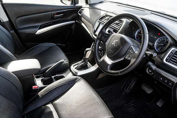 2019 Suzuki S-Cross Turbo Prestige JY