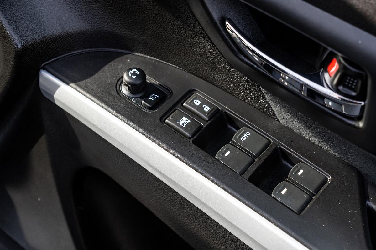 2019 Suzuki S-Cross Turbo Prestige JY