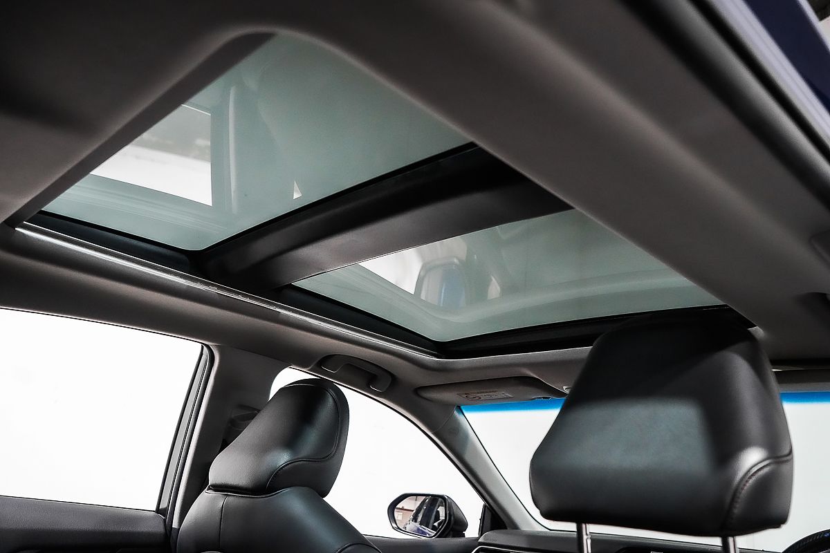 2019 Toyota Camry SL ASV70R