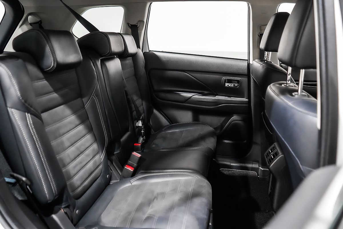 2021 Mitsubishi Outlander LS ZL