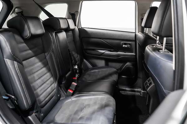2021 Mitsubishi Outlander LS ZL
