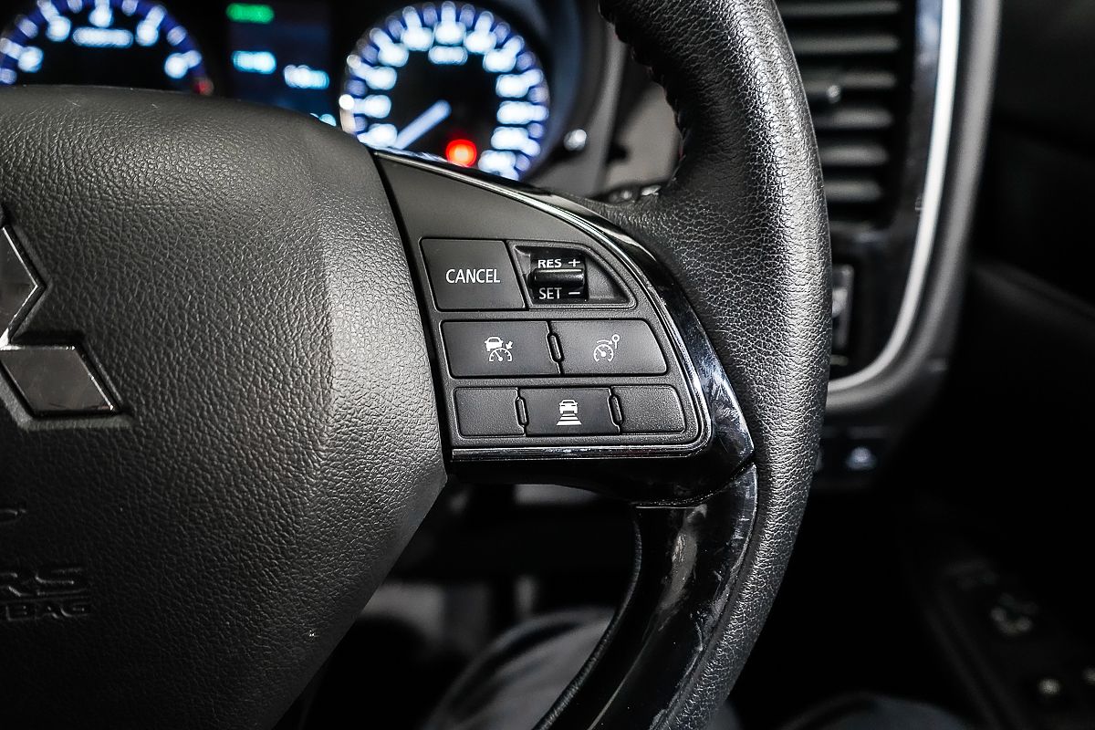 2021 Mitsubishi Outlander LS ZL