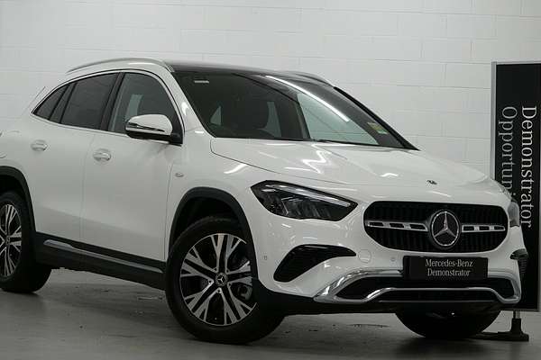 2025 Mercedes-Benz GLA-Class GLA250 e with EQ hybrid technology H247