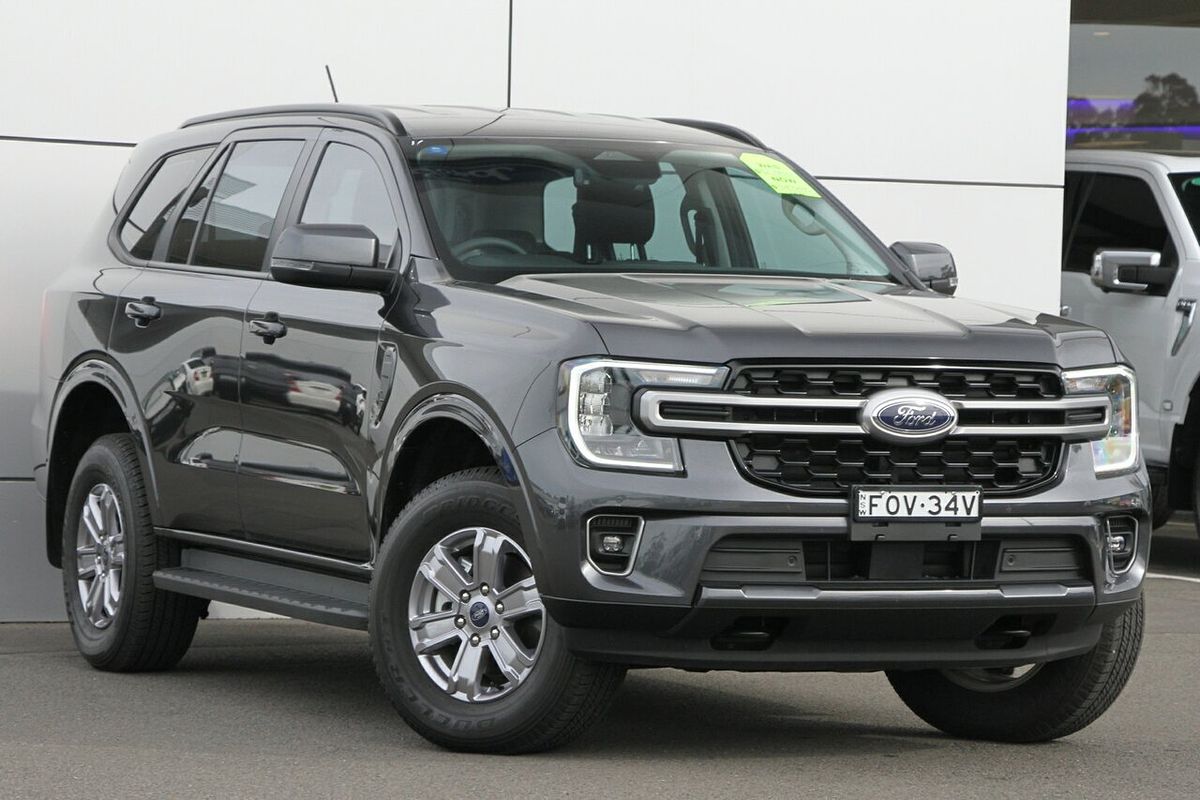 2024 Ford Everest Ambiente  2.0L