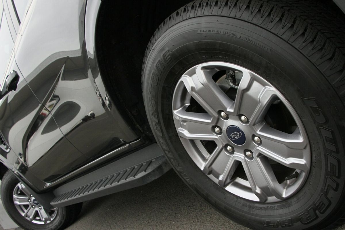2024 Ford Everest Ambiente  2.0L