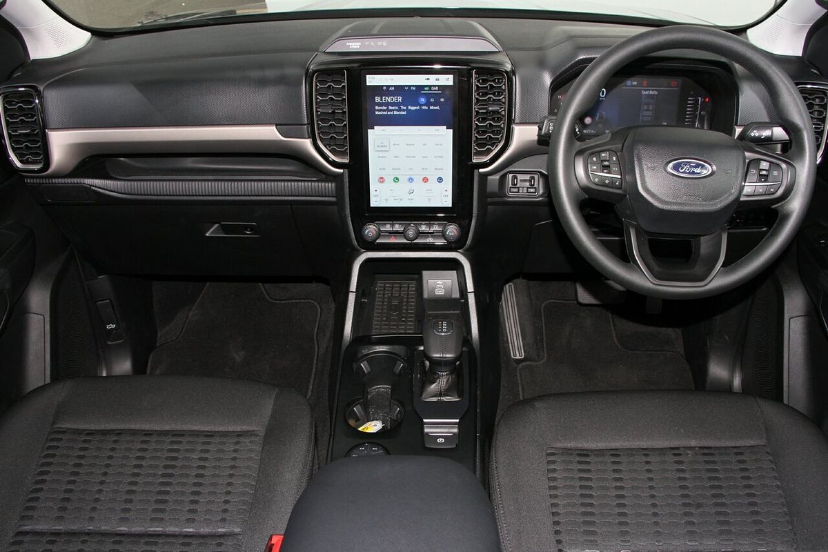 2024 Ford Everest Ambiente  2.0L
