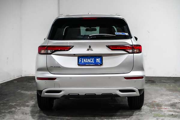 2024 Mitsubishi Outlander LS ZM