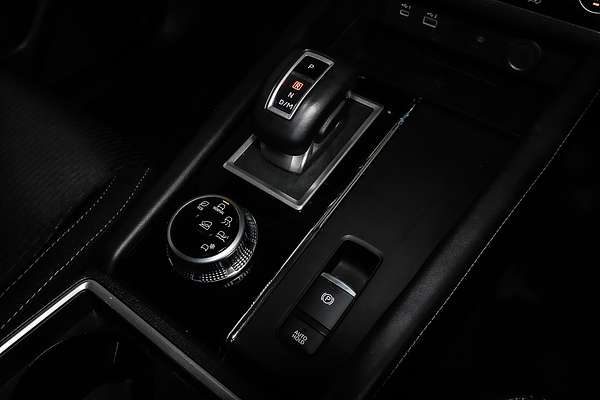 2024 Mitsubishi Outlander LS ZM