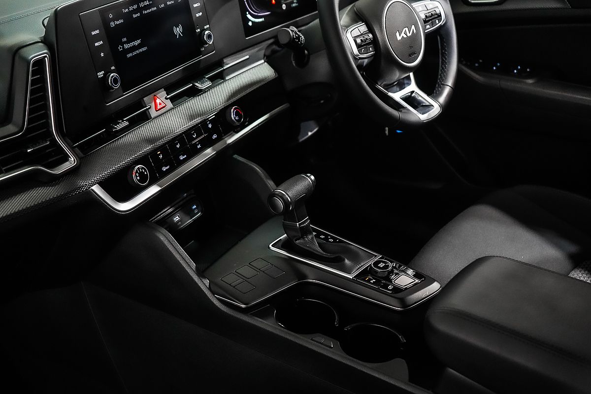2024 Kia Sportage S NQ5