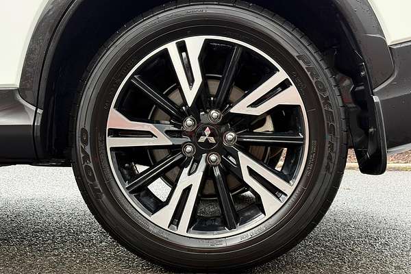 2023 Mitsubishi Eclipse Cross ES YB