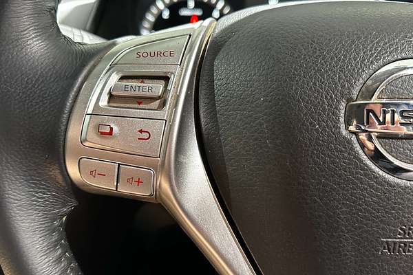 2019 Nissan Navara ST D23 Series 3 4X4