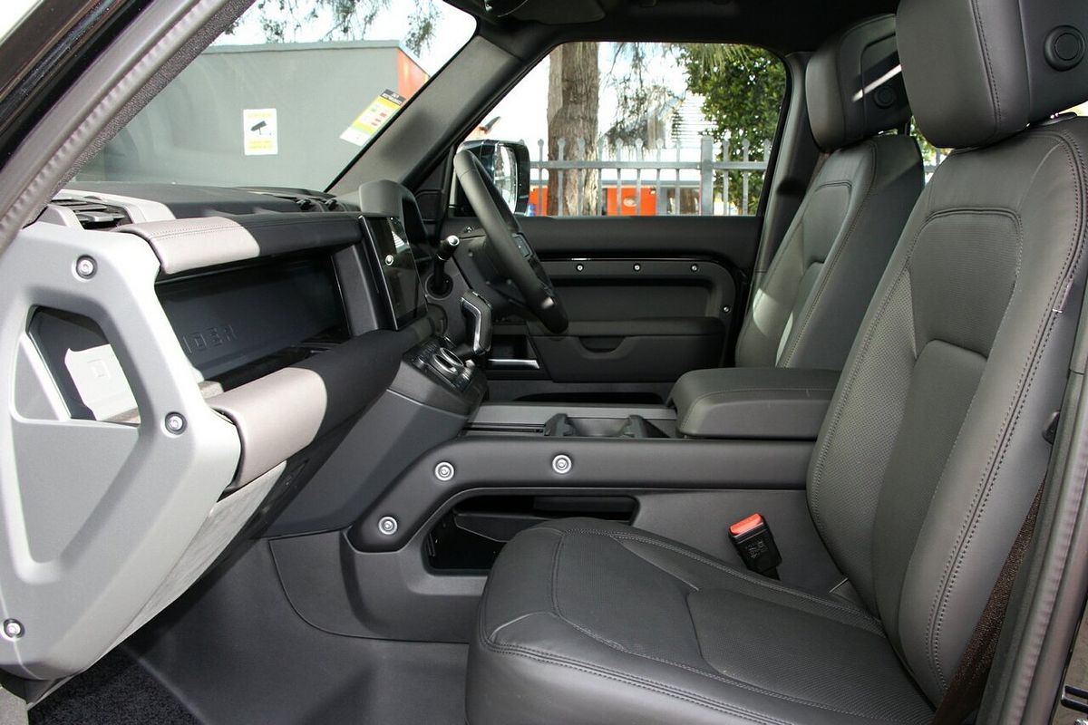 2025 Land Rover Defender 110 D350 X-Dynamic HSE L663