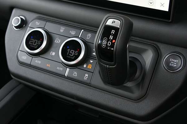 2025 Land Rover Defender 110 D350 X-Dynamic HSE L663