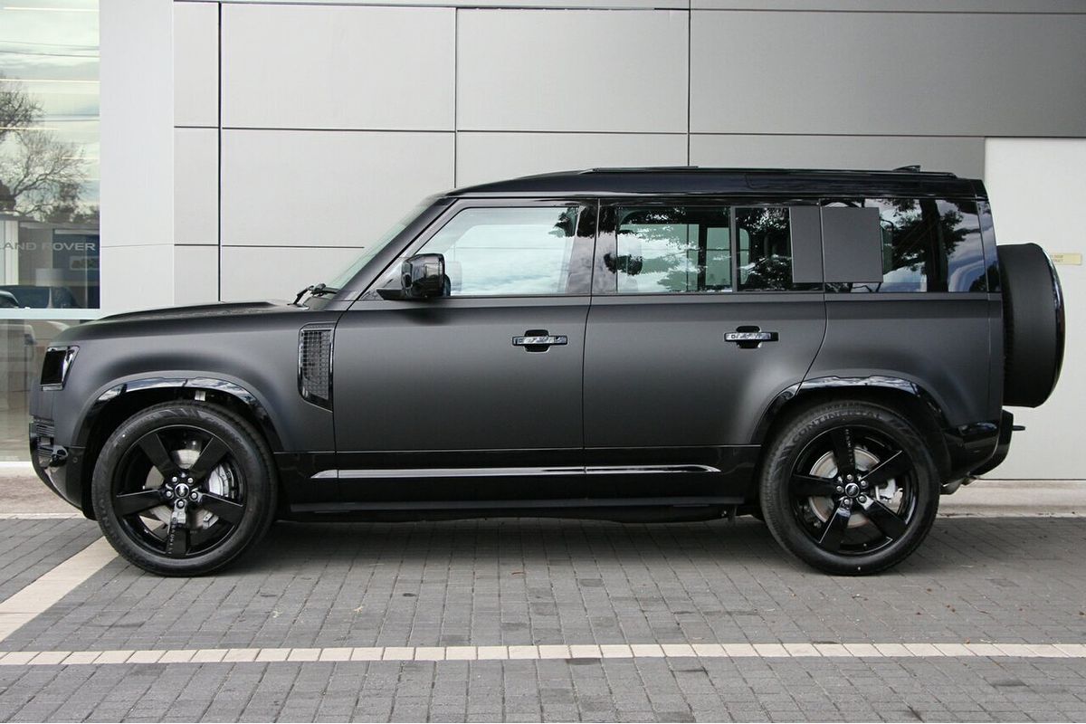 2025 Land Rover Defender 110 D350 X-Dynamic HSE L663